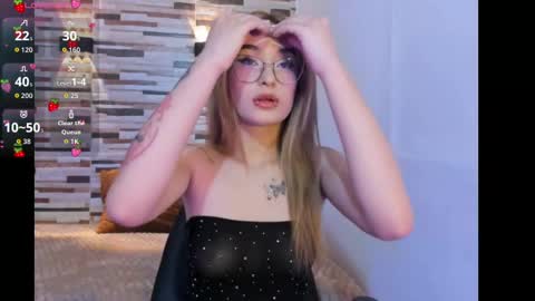 melodylanee online show from September 18, 2025, 11:12 am