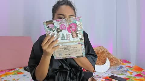 Melody online show from April 12, 2026, 11:21 pm