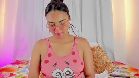 Snapshot of melodymoore_ chatting on July 11, 2026, 1:30 am Melody online show from July 11, 2026, 1:30 am