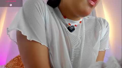 Snapshot of melodymoore_ chatting on July 25, 2026, 9:23 pm Melody online show from July 25, 2026, 9:23 pm
