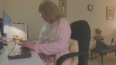 Melody online show from October 13, 2025, 12:27 pm