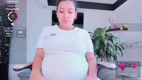 melodysnow online show from November 18, 2025, 9:19 pm