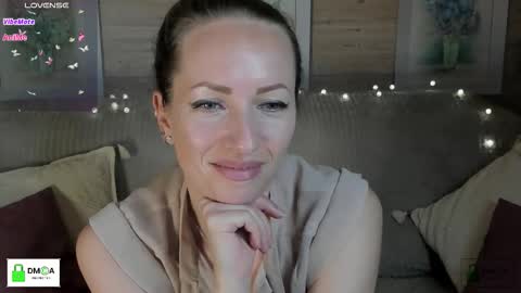 Melody My schedule this week  Wednesday Thursday Sunday online show from October 23, 2025, 2:27 pm