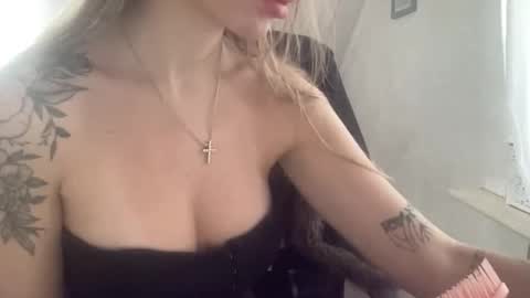 Melodie Sweet online show from November 30, 2025, 10:08 am