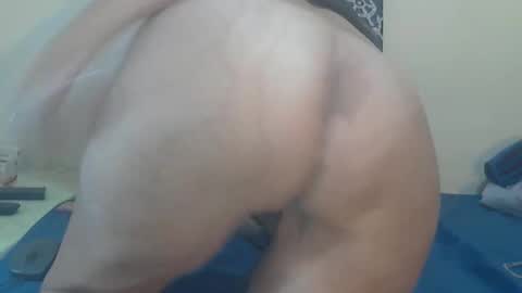 Snapshot of melsweet chatting on May 25, 2026, 5:19 pm LadyBruna online show from May 25, 2026, 5:19 pm