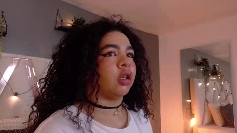  Memphis Williams  online show from September 17, 2025, 2:46 am