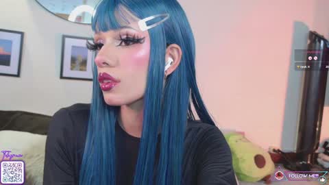 Mena  Help me reach 700 thumbs up online show from January 2, 2025, 5:39 pm