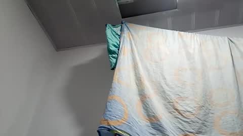 mendezcarlow98 online show from April 2, 2026, 12:19 am