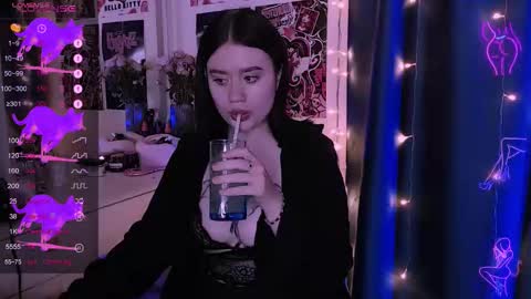 meow marie online show from October 28, 2025, 10:12 pm