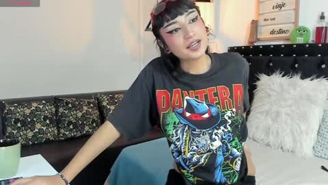 Snapshot of meow_mota chatting on January 7, 2025, 8:21 pm Valentina online show from January 7, 2025, 8:21 pm