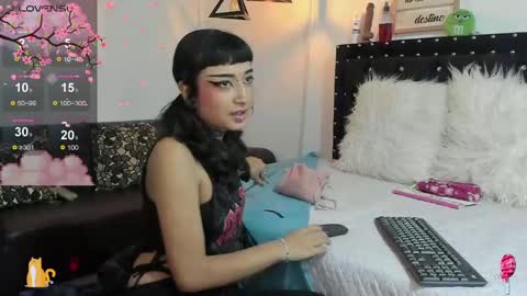 Snapshot of meow_mota chatting on February 22, 2025, 8:20 pm Valentina online show from February 22, 2025, 8:20 pm