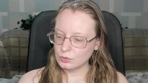 Snapshot of meowcr chatting on March 22, 2026, 10:24 pm meowcr online show from March 22, 2026, 10:24 pm