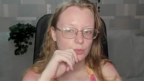 Snapshot of meowcr chatting on May 26, 2026, 2:57 pm meowcr online show from May 26, 2026, 2:57 pm