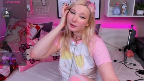 MeowkaKitty online show from February 4, 2025, 3:54 am