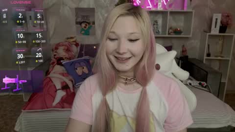 MeowkaKitty online show from April 21, 2026, 3:02 am