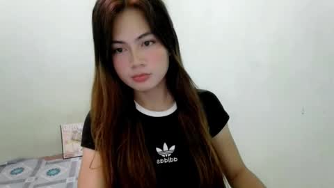 Snapshot of meowki_totot chatting on September 18, 2025, 5:26 pm meowki_totot online show from September 18, 2025, 5:26 pm