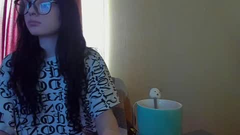 meowli online show from March 12, 2025, 3:57 am