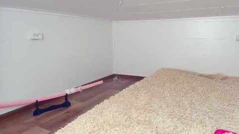 meowroslava online show from December 18, 2025, 12:11 pm