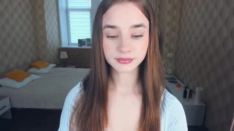 Julie online show from October 24, 2025, 8:22 am