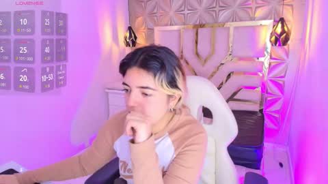    online show from November 2, 2025, 7:05 pm