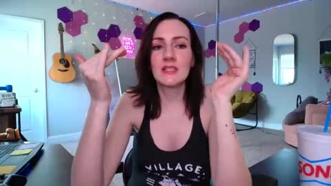 Snapshot of meredithbae chatting on September 20, 2025, 9:05 pm Meredith Bae online show from September 20, 2025, 9:05 pm