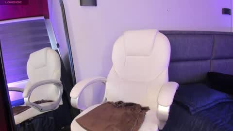 Merida  online show from February 19, 2025, 12:55 pm