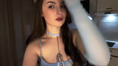 Rina online show from February 10, 2026, 6:01 pm