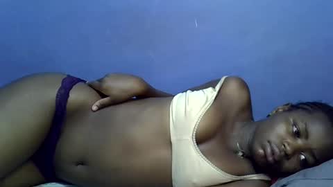 merlin_queen online show from October 12, 2025, 3:38 am