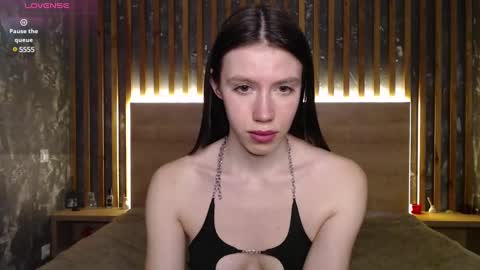 Emilia online show from February 22, 2025, 1:33 am