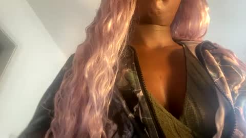 Snapshot of mertonalexis chatting on July 26, 2026, 3:41 pm Alexismerton online show from July 26, 2026, 3:41 pm