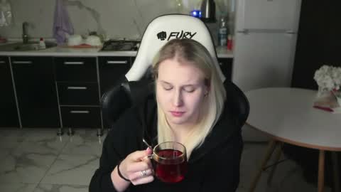 Merty online show from April 22, 2026, 9:16 pm