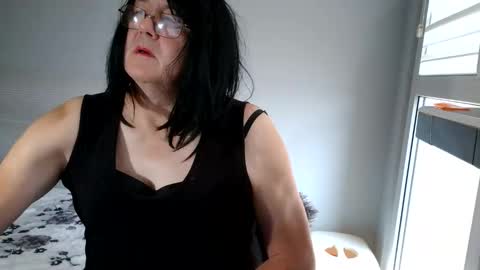 Snapshot of mery3881 chatting on November 30, 2025, 12:20 pm mery3881 online show from November 30, 2025, 12:20 pm