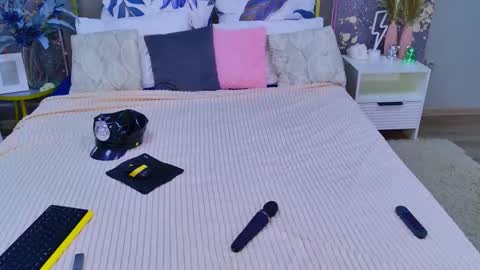 mery_mey69 online show from October 6, 2025, 3:09 pm