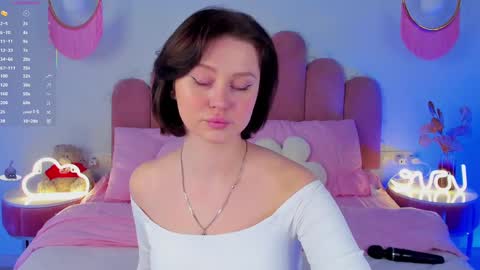 Anna online show from March 11, 2025, 6:21 am