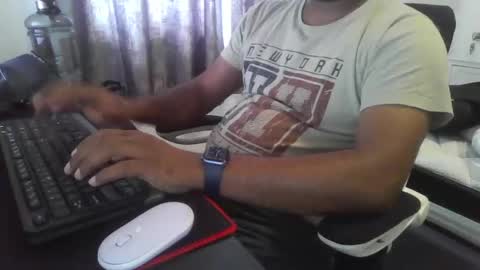 meshneo online show from February 6, 2025, 10:32 pm