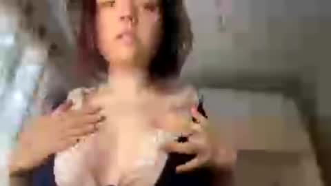 messigirlzz online show from August 3, 2026, 9:15 am