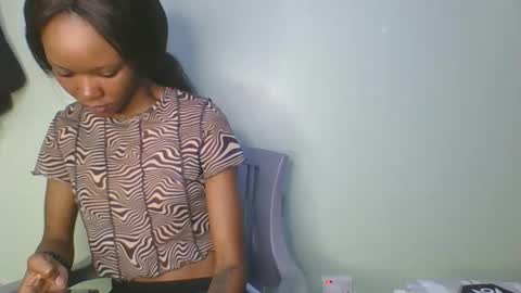 meggy and bree online show from April 27, 2026, 12:03 pm