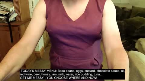 messyxdresser online show from October 13, 2025, 7:25 pm