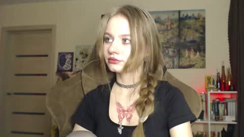 Eva online show from February 25, 2026, 4:27 pm