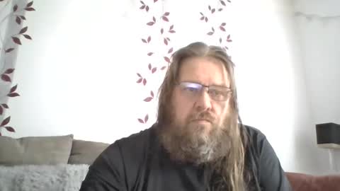 Snapshot of metallbuddy chatting on April 5, 2026, 11:51 am ask me online show from April 5, 2026, 11:51 am