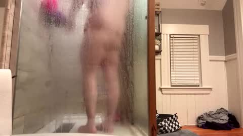 metalmisfit420670636 online show from April 16, 2026, 8:59 am