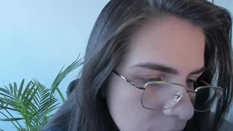 Meurif online show from May 23, 2026, 3:49 pm