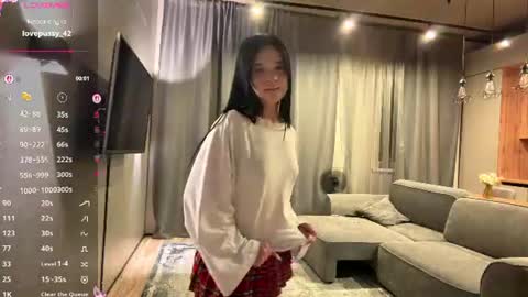 Snapshot of mewpuff chatting on June 30, 2026, 9:05 pm mewpuff online show from June 30, 2026, 9:05 pm