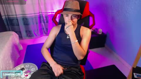 Jhon online show from April 14, 2026, 1:44 am