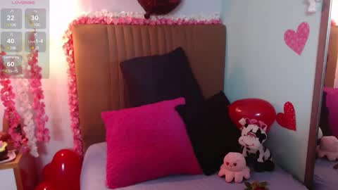 meylagia online show from February 14, 2025, 4:26 am