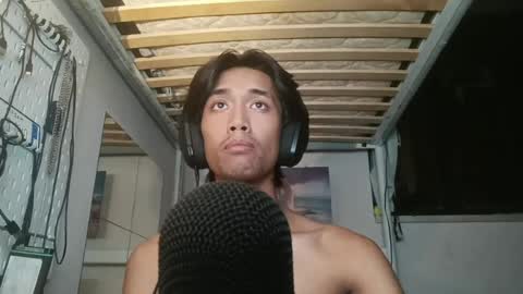 Snapshot of mhhhniceass chatting on July 27, 2026, 12:28 am hyde online show from July 27, 2026, 12:28 am
