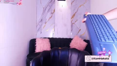 Snapshot of mhia_kate chatting on May 23, 2026, 12:09 pm Mhia Kate online show from May 23, 2026, 12:09 pm
