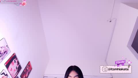 Snapshot of mhia_kate chatting on June 1, 2026, 12:51 pm Mhia Kate online show from June 1, 2026, 12:51 pm
