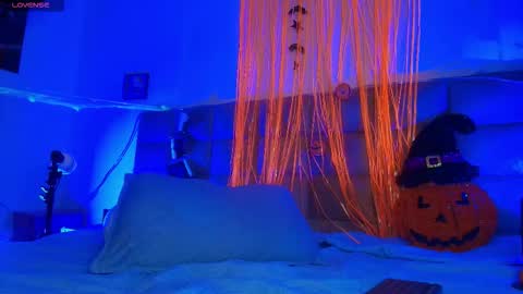 Emi online show from October 23, 2025, 7:23 pm