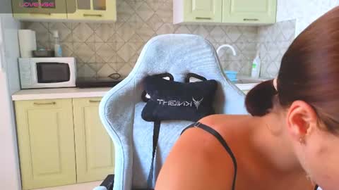 Snapshot of mia___lunaa chatting on July 25, 2026, 10:02 am Mia online show from July 25, 2026, 10:02 am